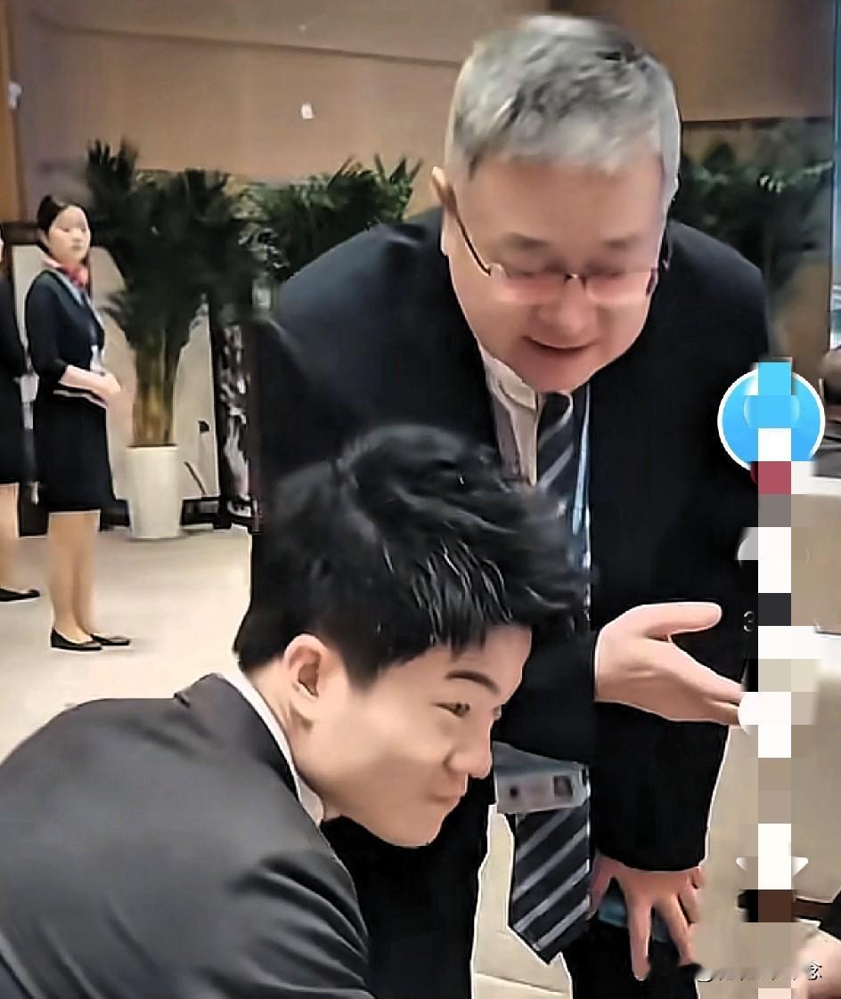 再见了，宇辉！

你的谦逊，你的温暖，永远铭刻在我们心里！

在杨凌的农高会上，