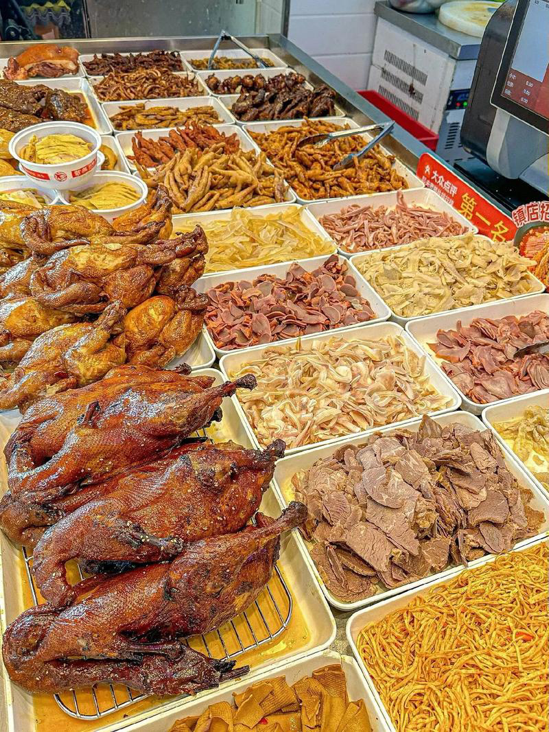 紫燕百味鸡回应大肠杆菌超百倍 紫燕食品投资者交流处人员回应称：针对此次事件，公司