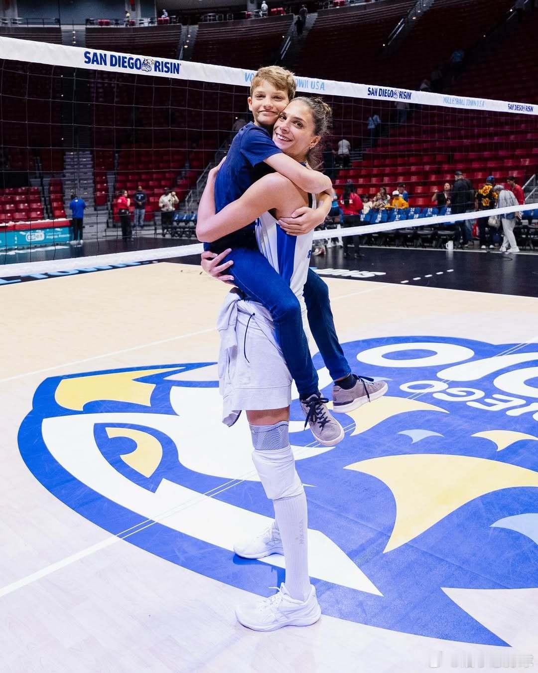 小乔的娃都这么大了，时间真快呀 