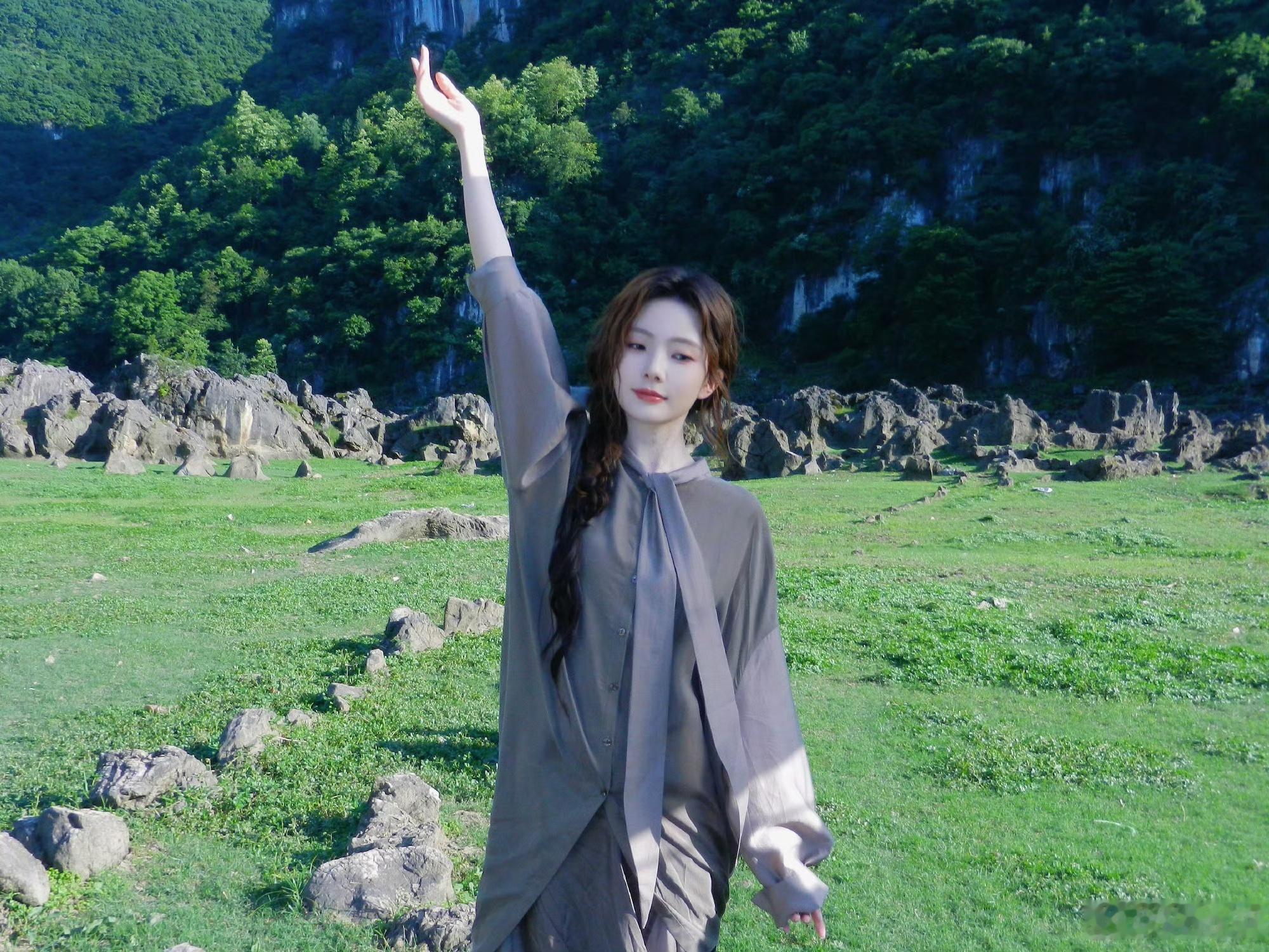 夏弃疾拍的陈卓璇 陈卓璇傩戏新皮肤本土非遗傩戏搭配细腻傩舞身段，夏弃疾镜头太会抓