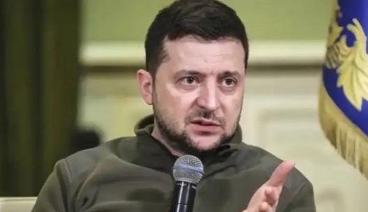 乌克兰为什么直到现在还不投降？说白了，不是乌克兰不想投降，而是乌克兰的路大概率已