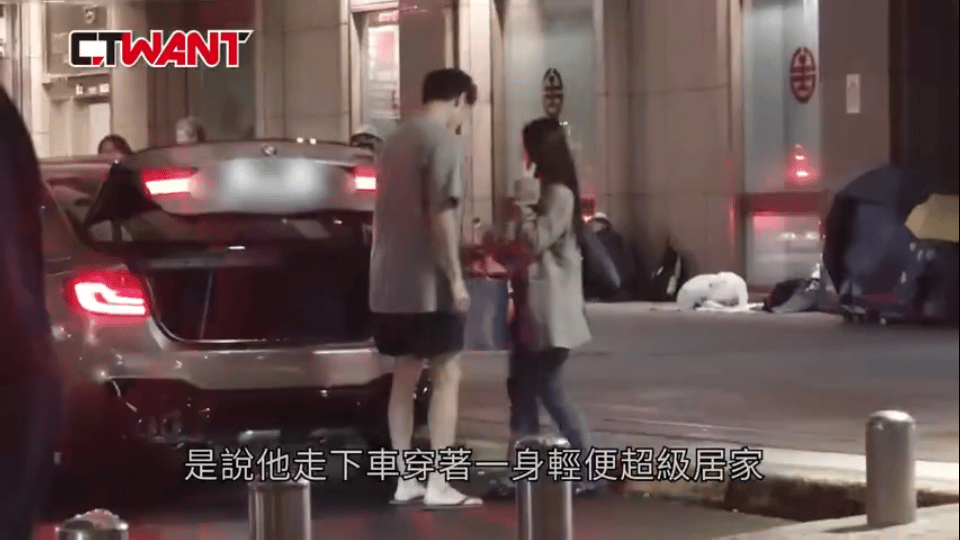 #阮经天与新女友疑似同居#开始觉得小天娶个素人老婆没什么不好的，结果经纪人直接否