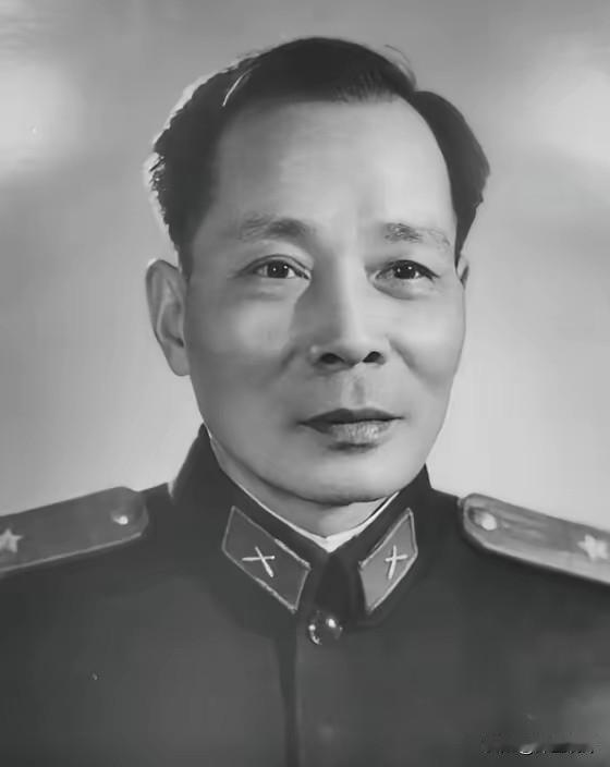 在武昌的公路上，廖运周发现友军在逃跑时竟丢弃了一个军火库，里面整整齐齐码放着上万