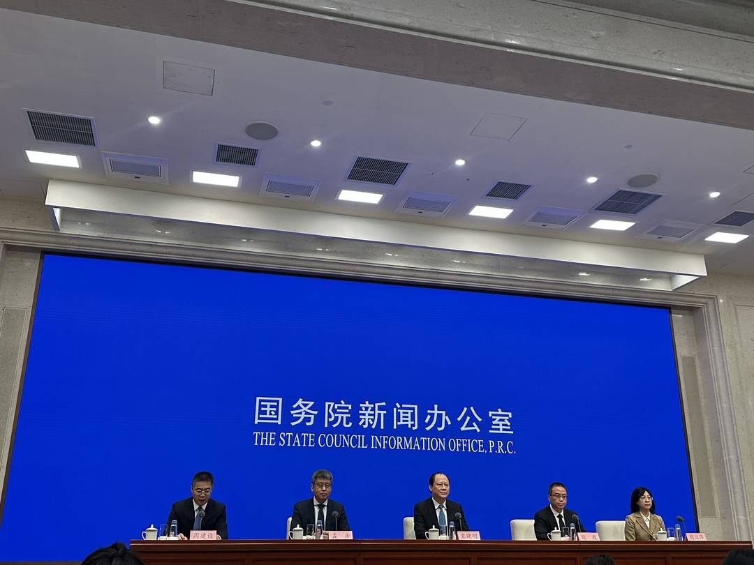 工信部：我国人形机器人整机产品产量预计全年将突破10万台