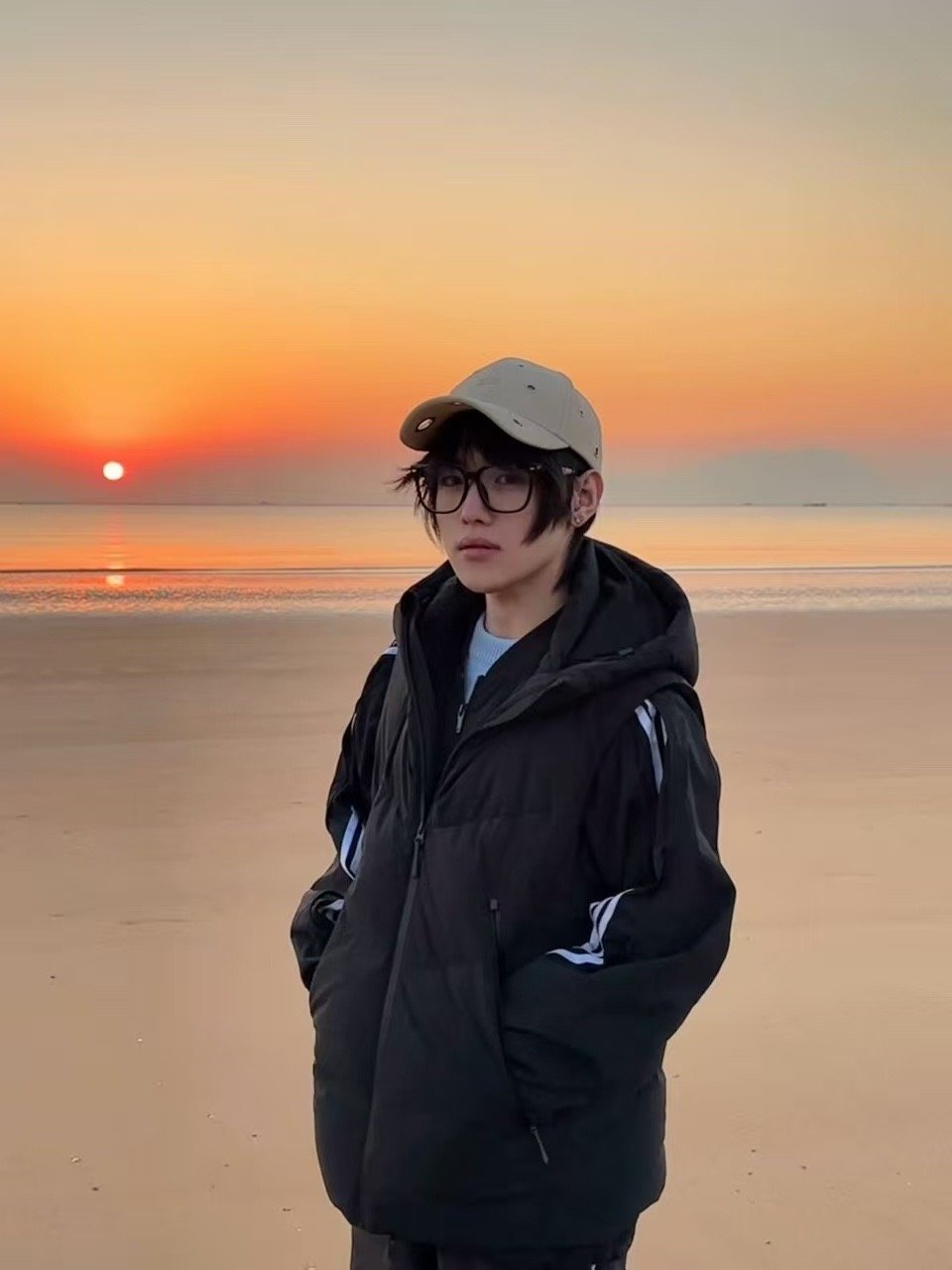 AG司马光带网友早起看日出AG司马光的“反向熬夜”：别人睡懒觉我追太阳 