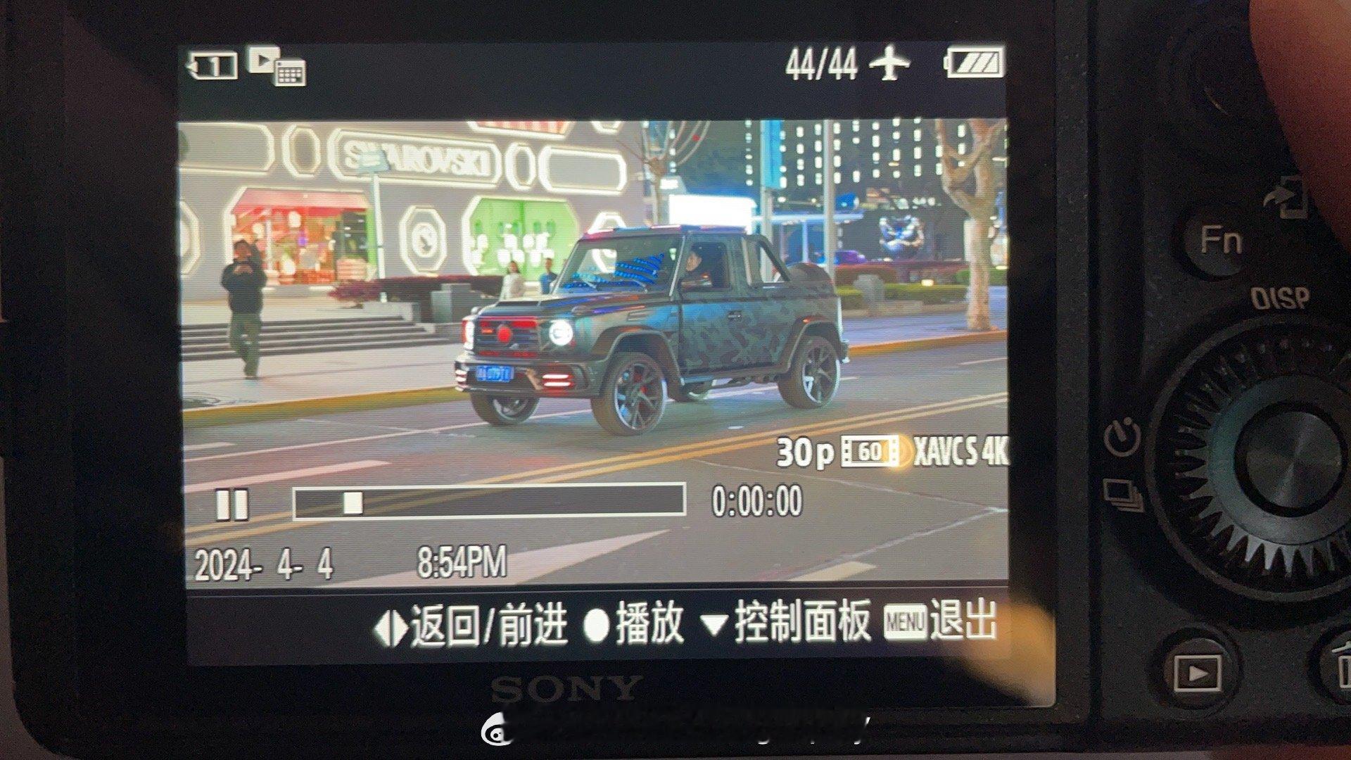 红色chiron车主开mansory star trooper出街了，全球限量7