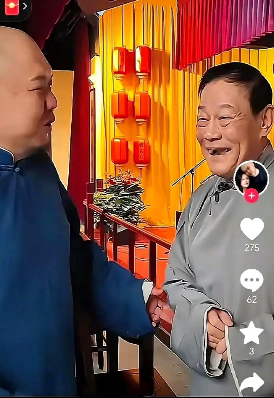 奥运冠军说相声，这金牌是光环还是包袱？

体操冠军杨威被郭德纲请去德云社钢丝节，