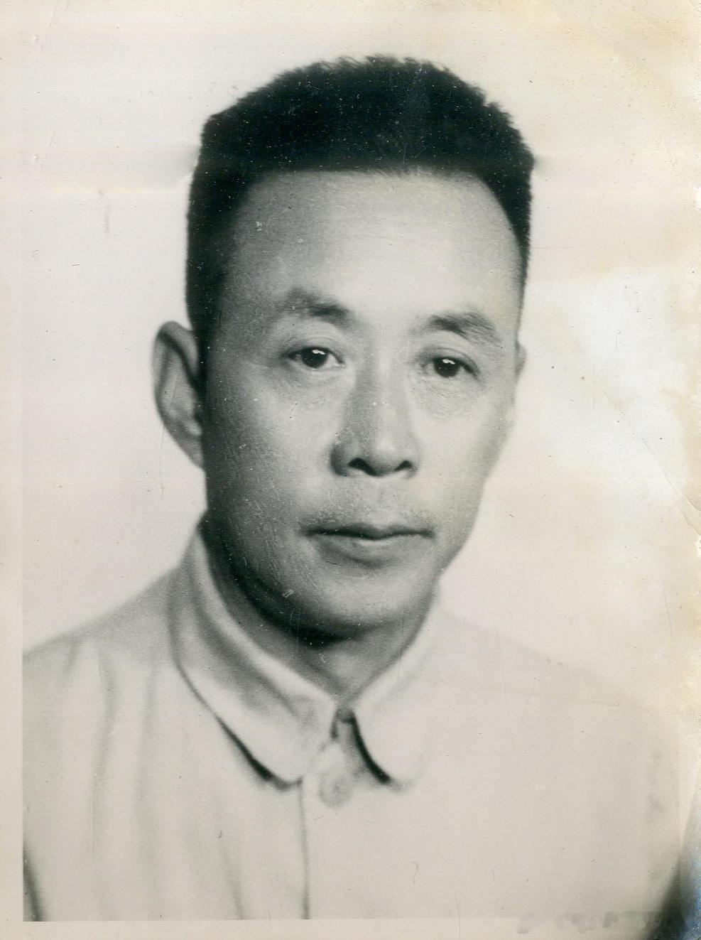 1950年2月西南军政委员会委员陈铁，原国民党贵州绥靖公署副主任历史影像