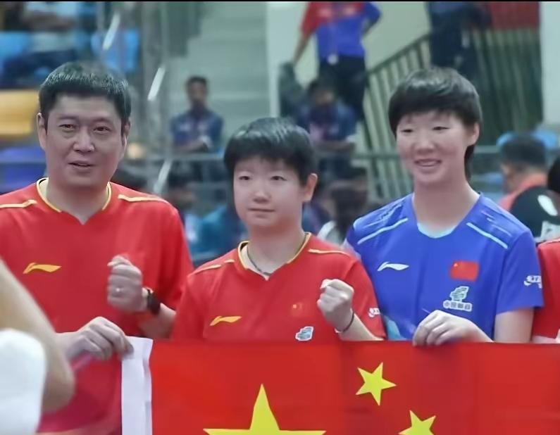 恭喜国乒女团亚锦赛3:0夺冠！给三位选手都打100分！王曼昱先上场，3:1赢了桥