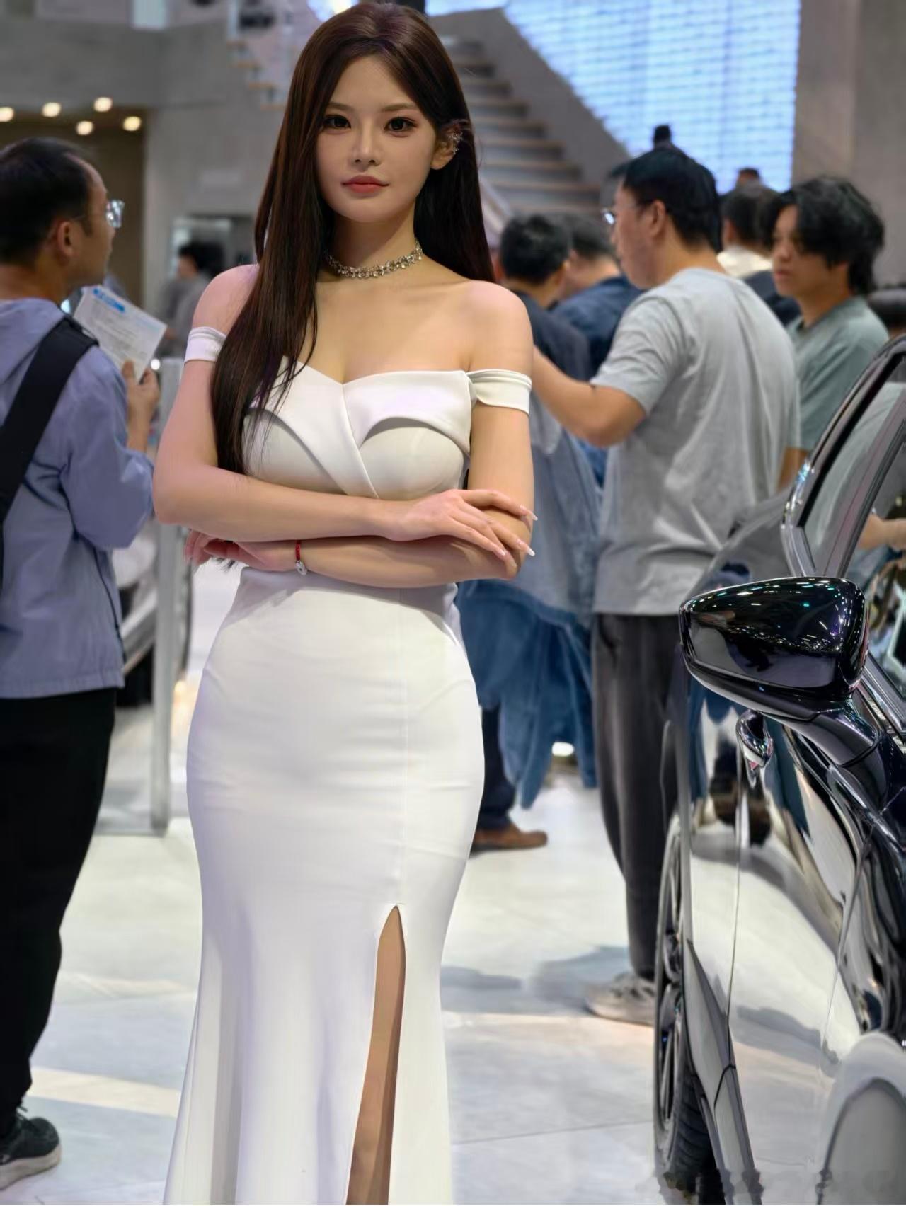 提前筹划周末活动。自从娴熟掌握了整理渔网这个技能，玩到可以单人又开船又放网这个级