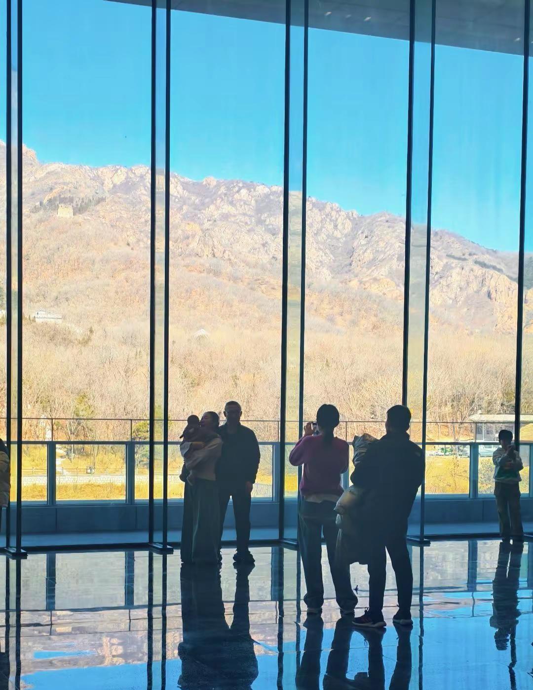 无债一身轻，无虑心自安 。不攀不比，不负不欠，就是这辈子最踏实的幸福。无债一身轻