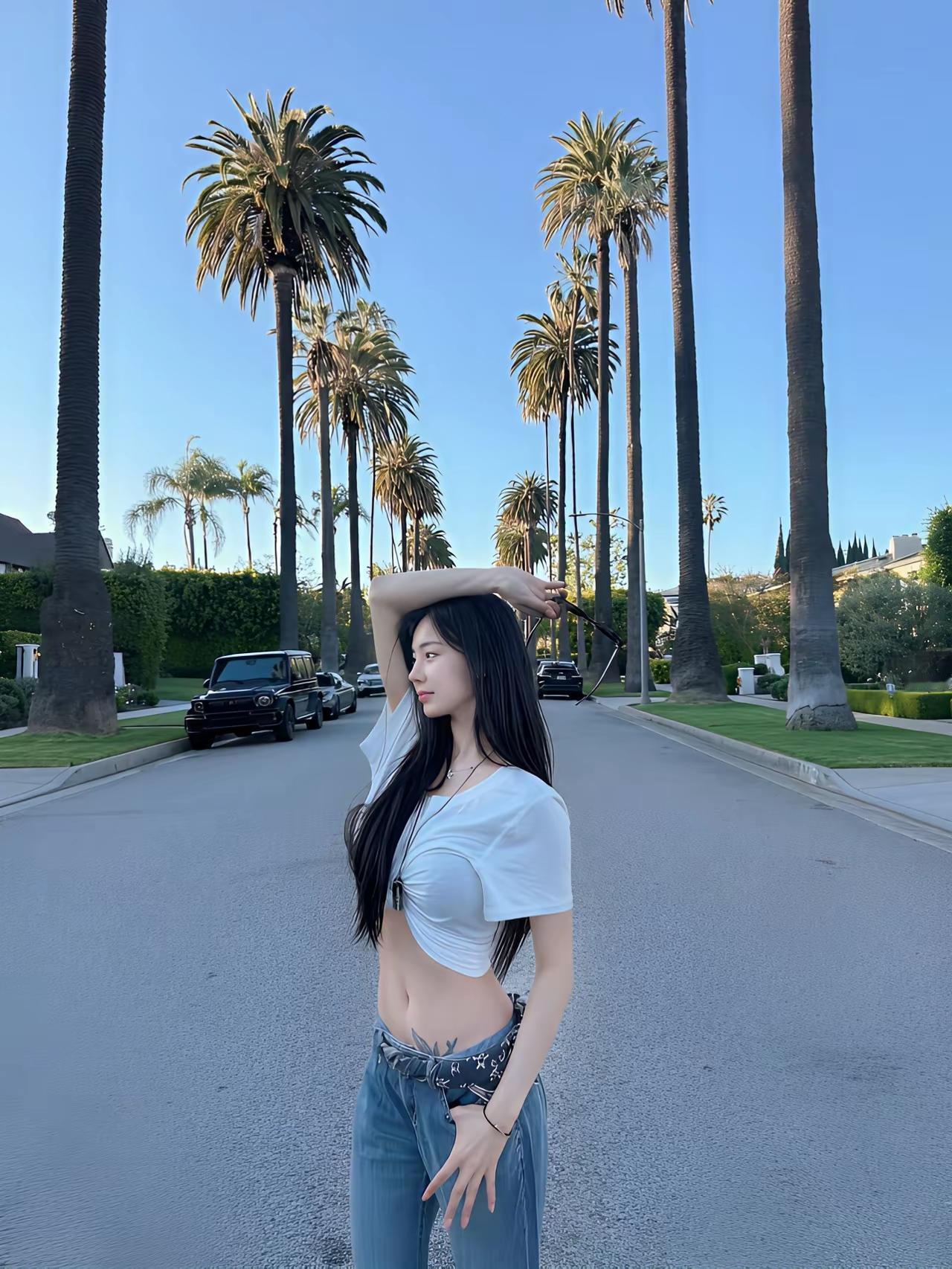 我最大的感慨是：

财富自由，或许是个伪命题。

年轻时以为，钱是自由的通行证。