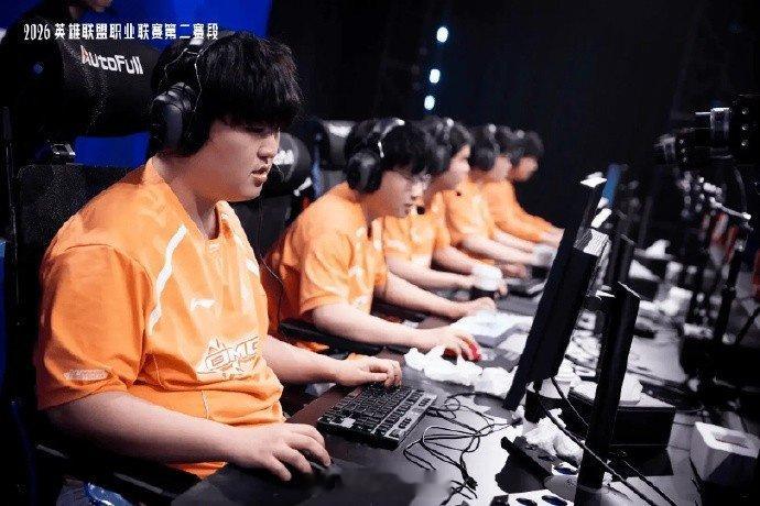OMG全年仅在一级联赛进行34局比赛，为全球五大联赛最少！ LPL第二赛段OMG