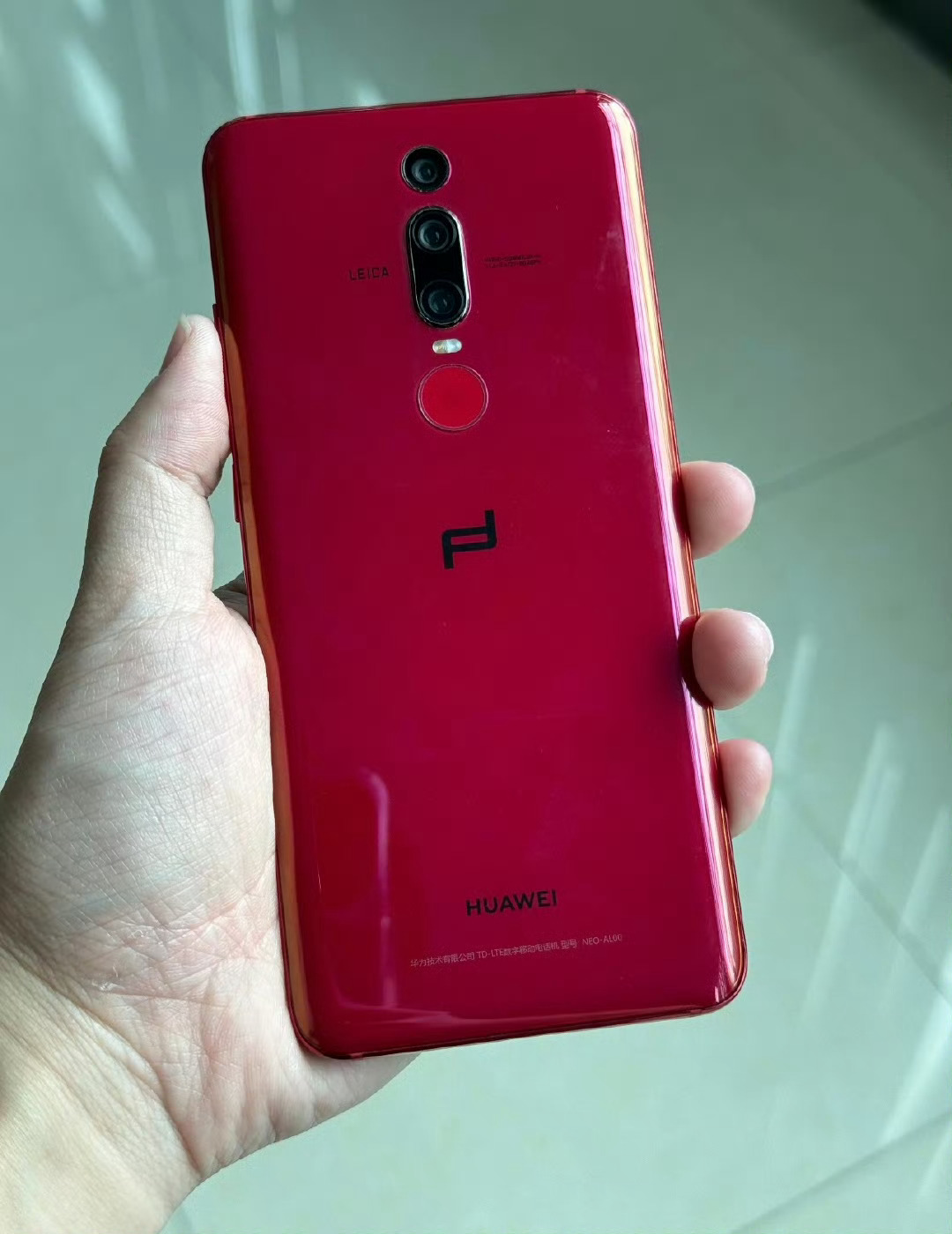PORSCHE DESIGN HUAWEI Mate RS 收藏款！ 蜂鸟音乐指