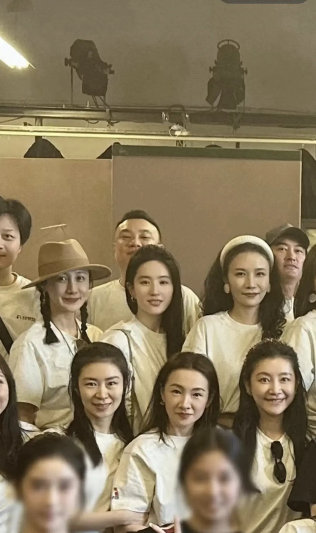 刘亦菲是真的美，还是给自己单独p图了，太不真实了