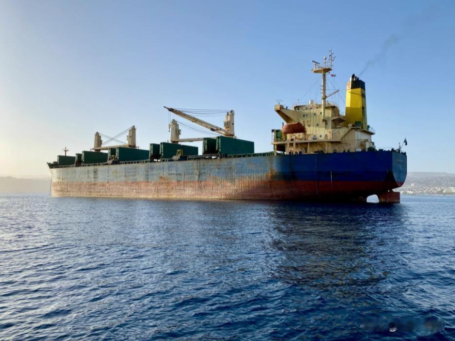 丹麦一家航运公司向胡塞武装递交投名状。经过谈判，它答应胡塞武装，尊重胡塞武装的的