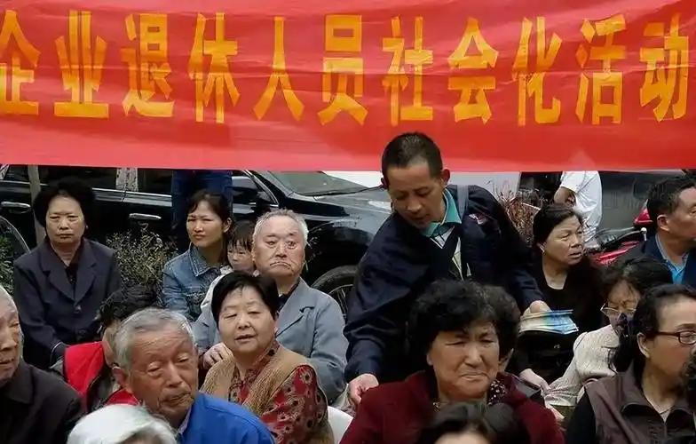 退休后的自我规划真的不是跳广场舞带娃那么简单，实打实的自我保护得落到细处。
我身