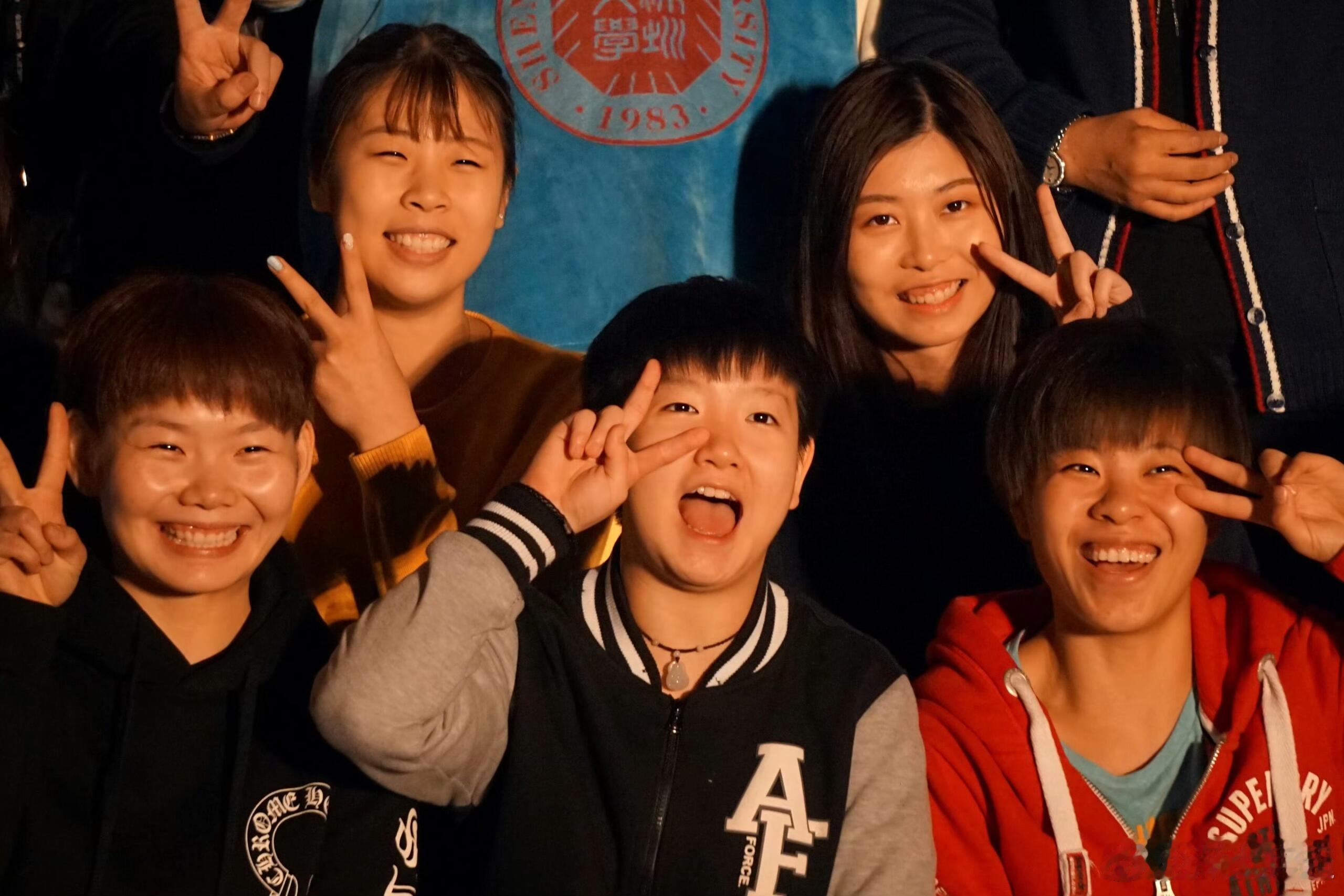 小咪这组也是无敌萌 