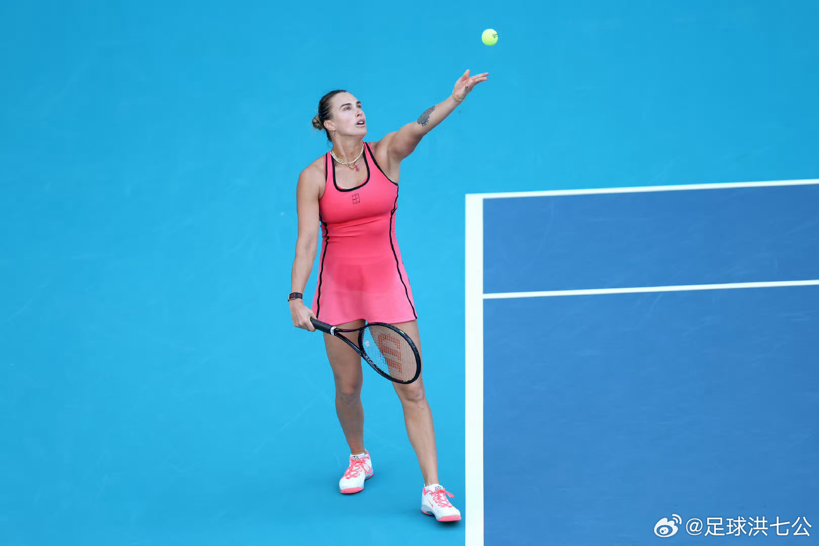 唯有巅峰小威能战。萨巴伦卡阳光双冠