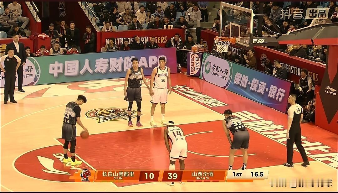 CBA吉林对阵山西，第一节就将近30分的分差，这是一个真实的吉林队，要主教练干什