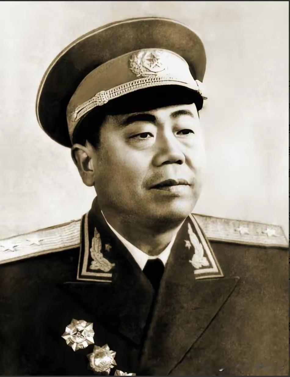 1965年，开国中将聂凤智在南京军区疗养院静心休养。熟悉他的人都知道，这位被称作