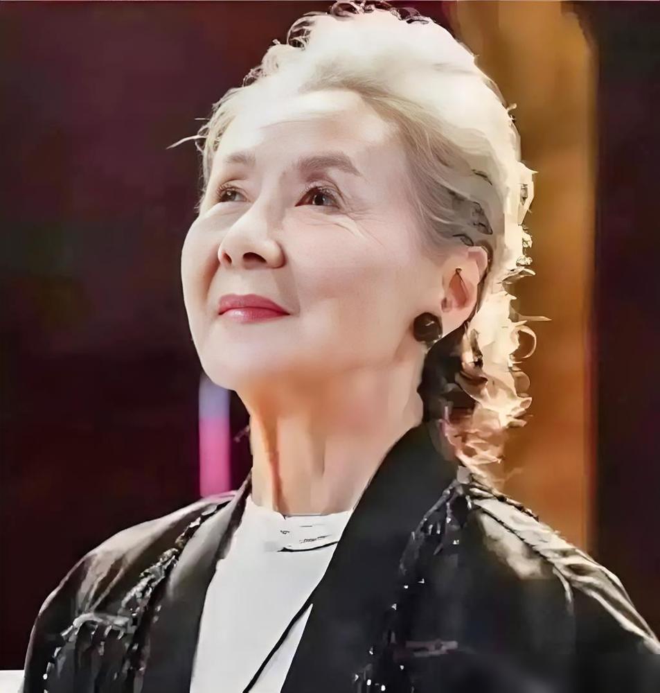 杨绛先生最通透的台词："你跑步锻炼再多，三餐吃得再贵，睡眠睡得再好，都不如不生气