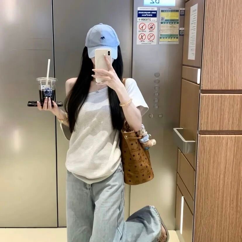 绿茶年年有，莲花朵朵开，只要姐姐在，妹妹永远是备胎。 ​​​