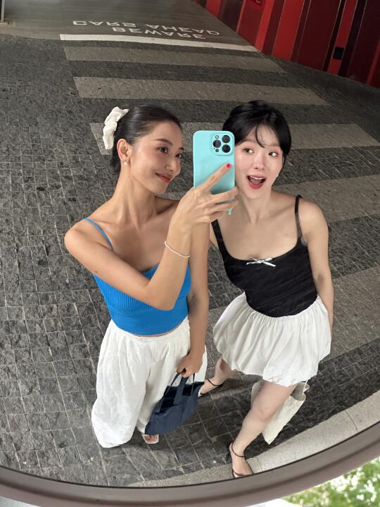 短发女孩的新加坡fitcheck✖️18