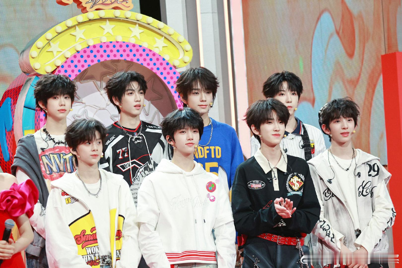 TF四代川渝春晚高清图，谁赢了？王橹杰 张桂源 杨博文陈奕恒 左奇函 陈浚铭 张