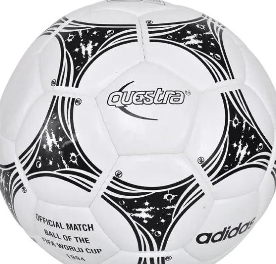 2002年，是我人生里第一次认真收看世界杯，也从此种下了对足球赛事的热爱。那时守