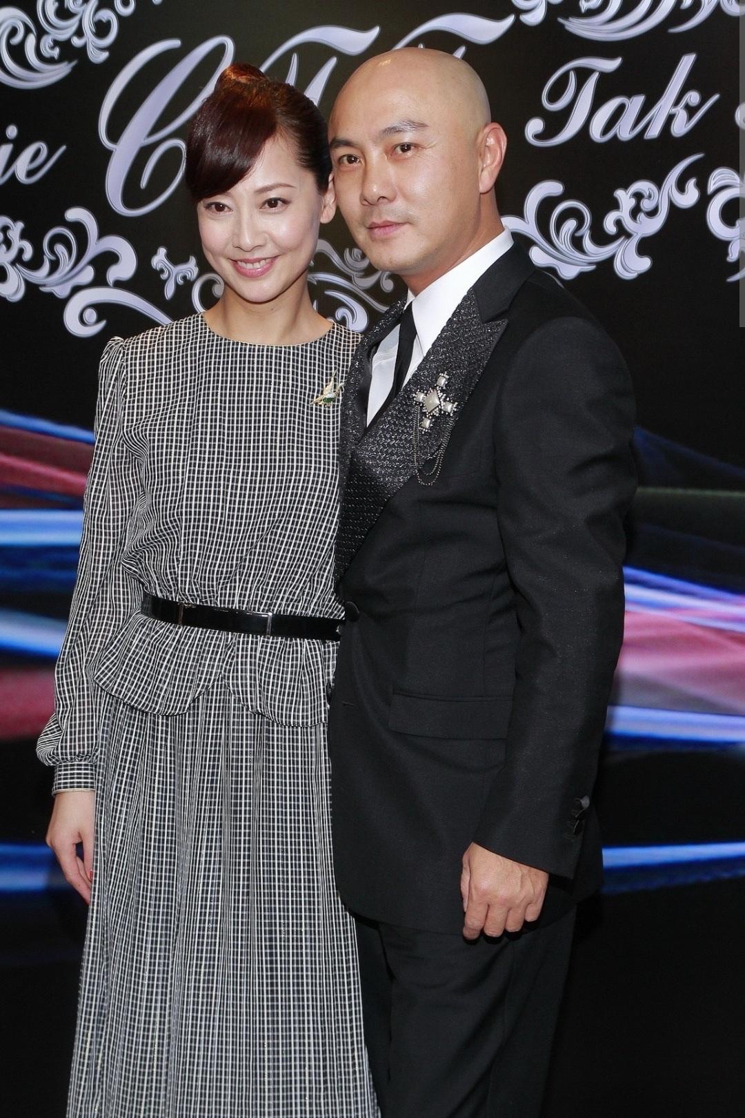 娱乐圈丁克夫妻，

不要孩子的他们，

反而活成了神仙眷侣？

娱乐圈居然有这么