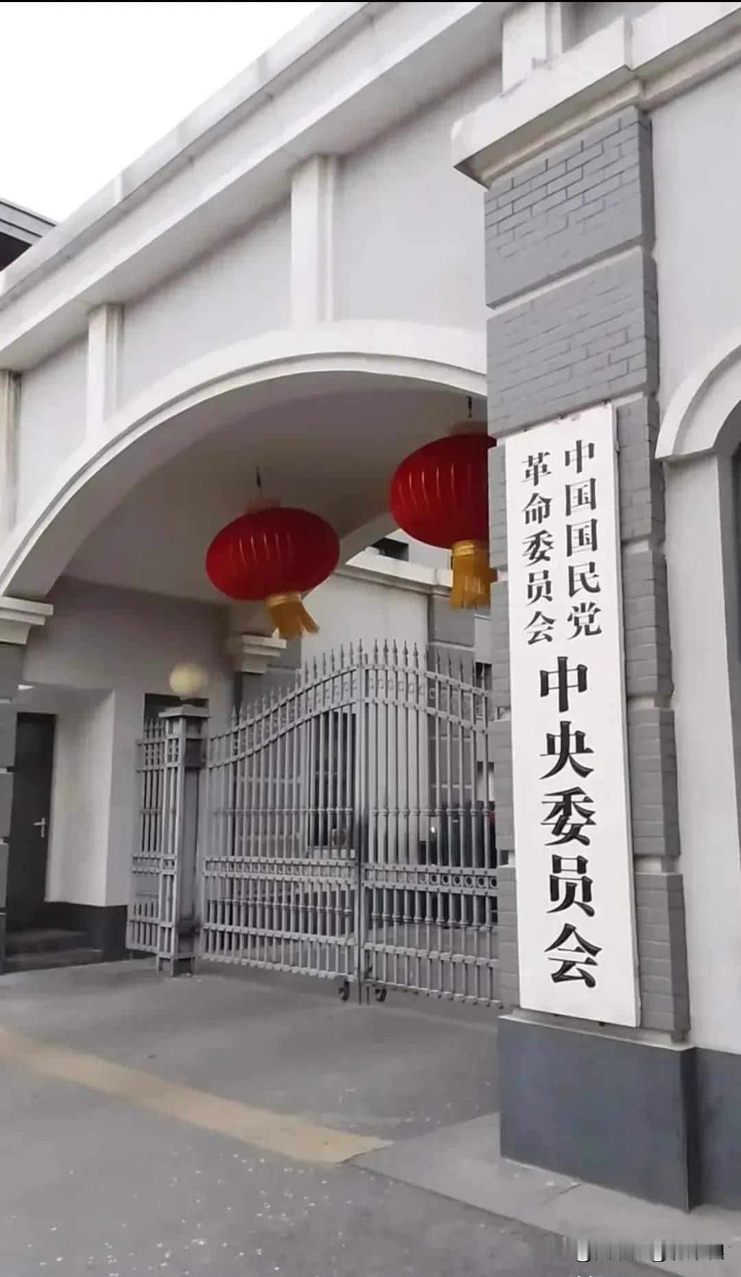 台湾国民党主席的选举，才让我们知道国民党现在是多么的落魄。党员人数竟然只有30余