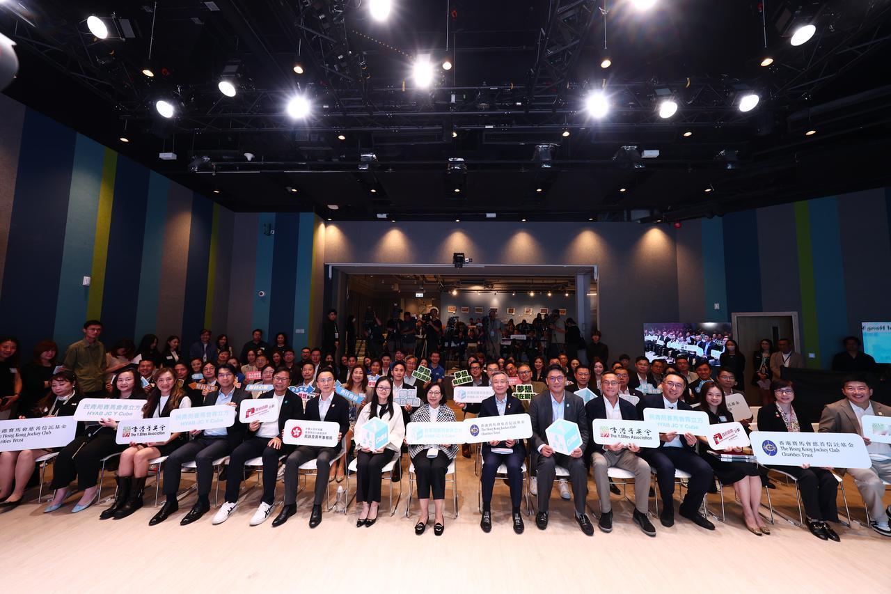 「立方无界‧青创未来」香港青年好故事@Y Cube 正式启动

由民政及青年事务