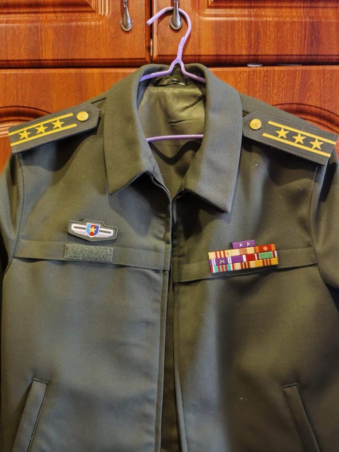 哪位朋友知道，从少尉到上校需要多少年