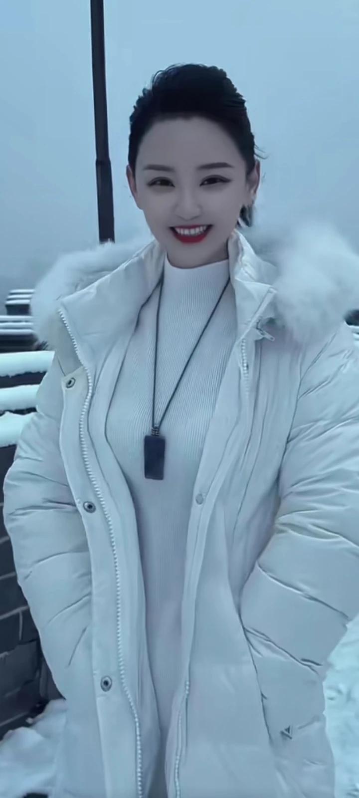 遇见你之后，我再也没羡慕过任何人的爱情，你就是我心中最美好的存在，爱你爱你