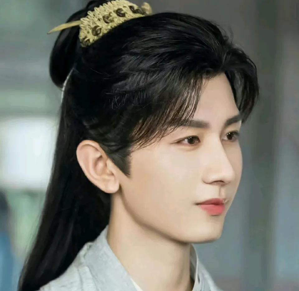 #夏日生活打卡季#昨晚梦见成毅了，哈哈这是有多喜欢他啊