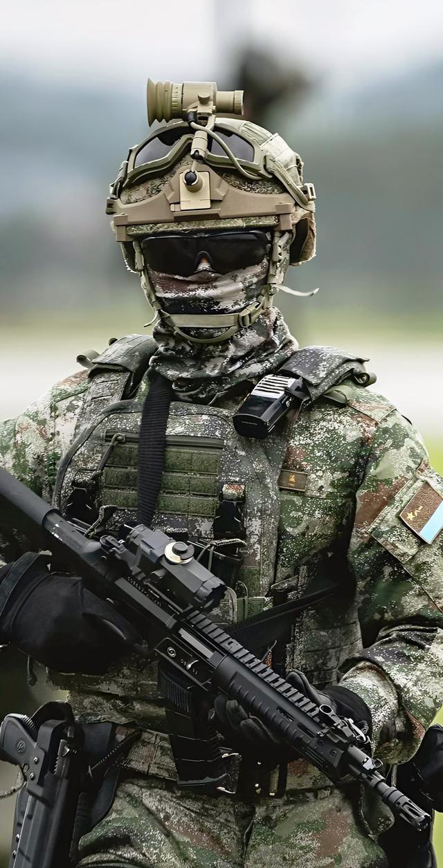 2026中日单兵装备全方位对比，差距一目了然。同样是东亚强国，如今两国普通士兵一