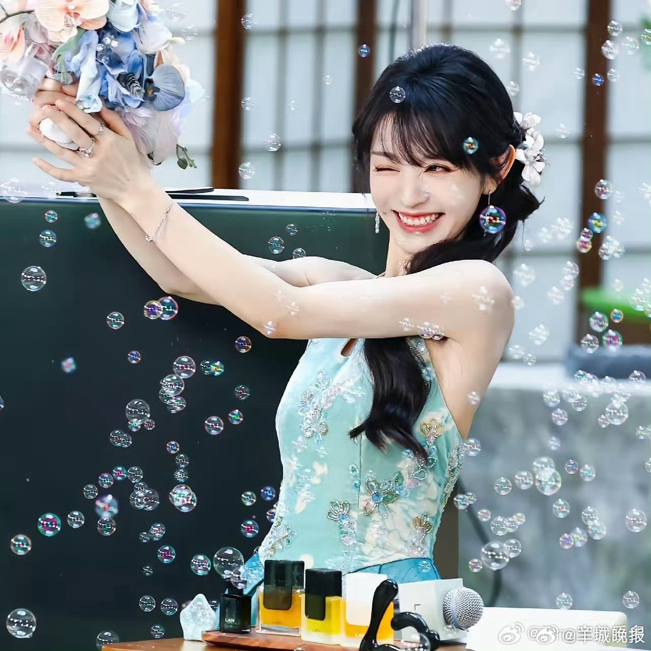 【谁的新中式造型让你难忘】新中式造型以东方美学与现代时尚的巧妙融合，总能留下难忘