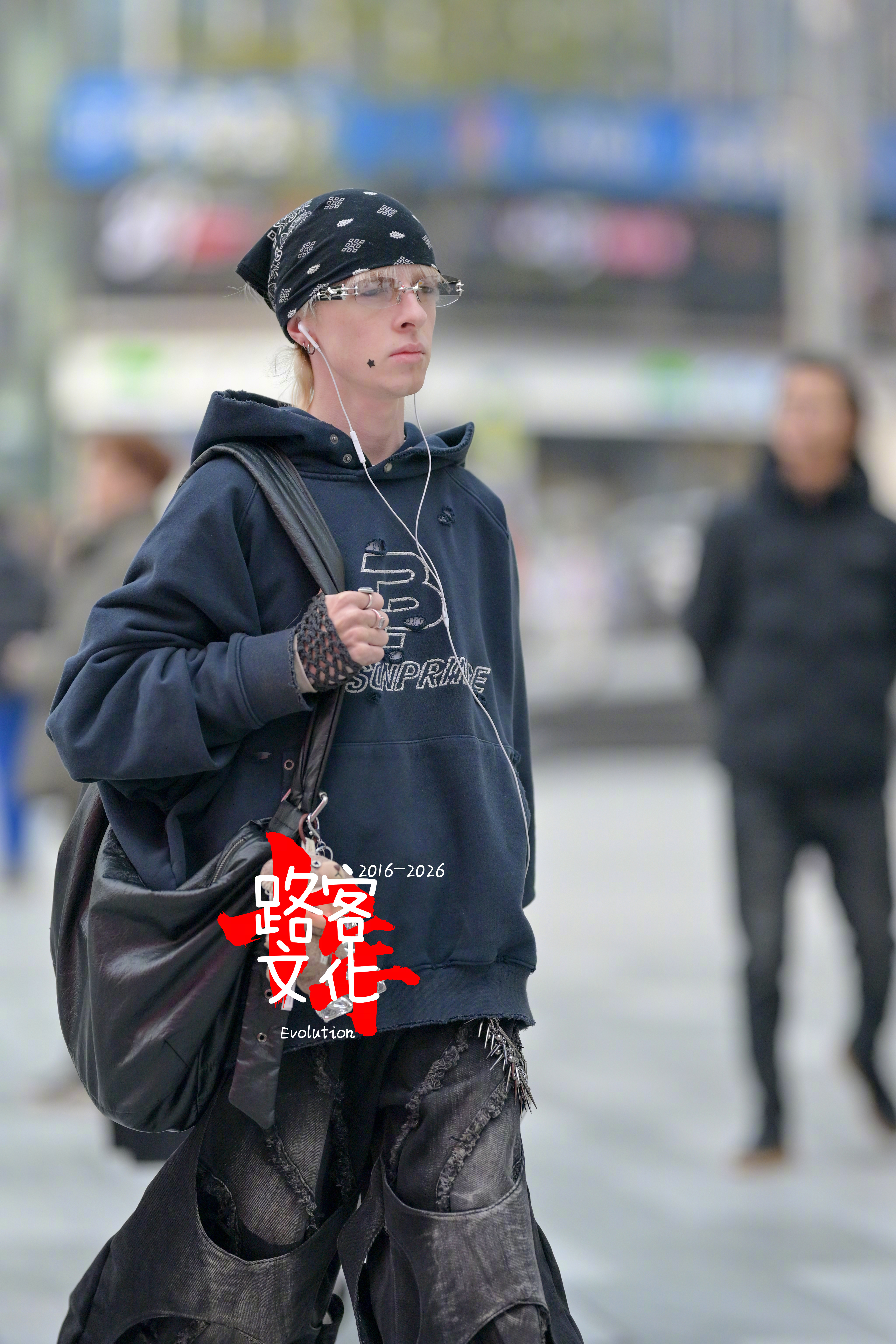 小哥哥来一张特写 