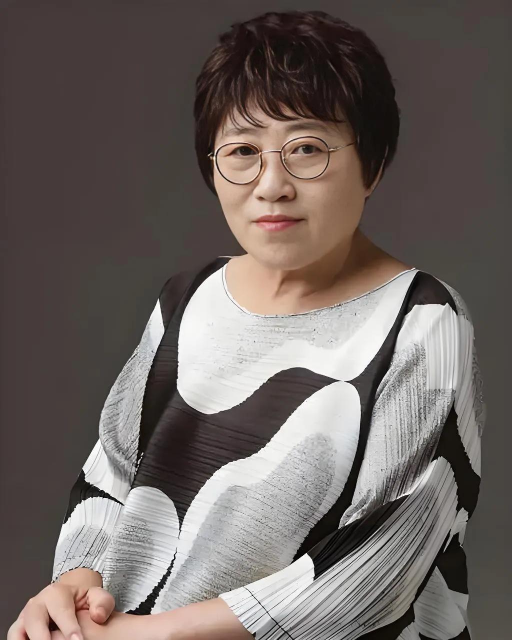 非常通透的10句话。

1、性学家李银河说：“死得早的，都是操劳的、瞎折腾的、贪