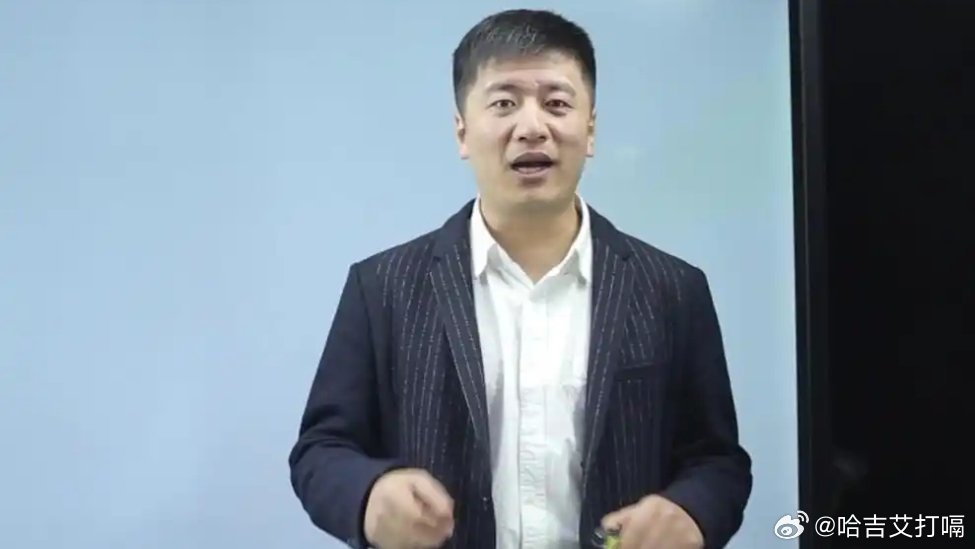 凤凰新闻【张雪峰心脏骤停正在抢救？合伙人回应：无可奉告】3月24日，网传张雪峰心