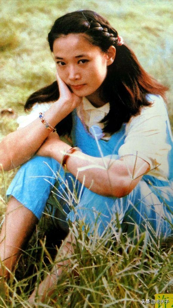 中国电影史人物之第1490位，许志群
生于四川成都。
她的姐姐是峨眉电影制片厂演