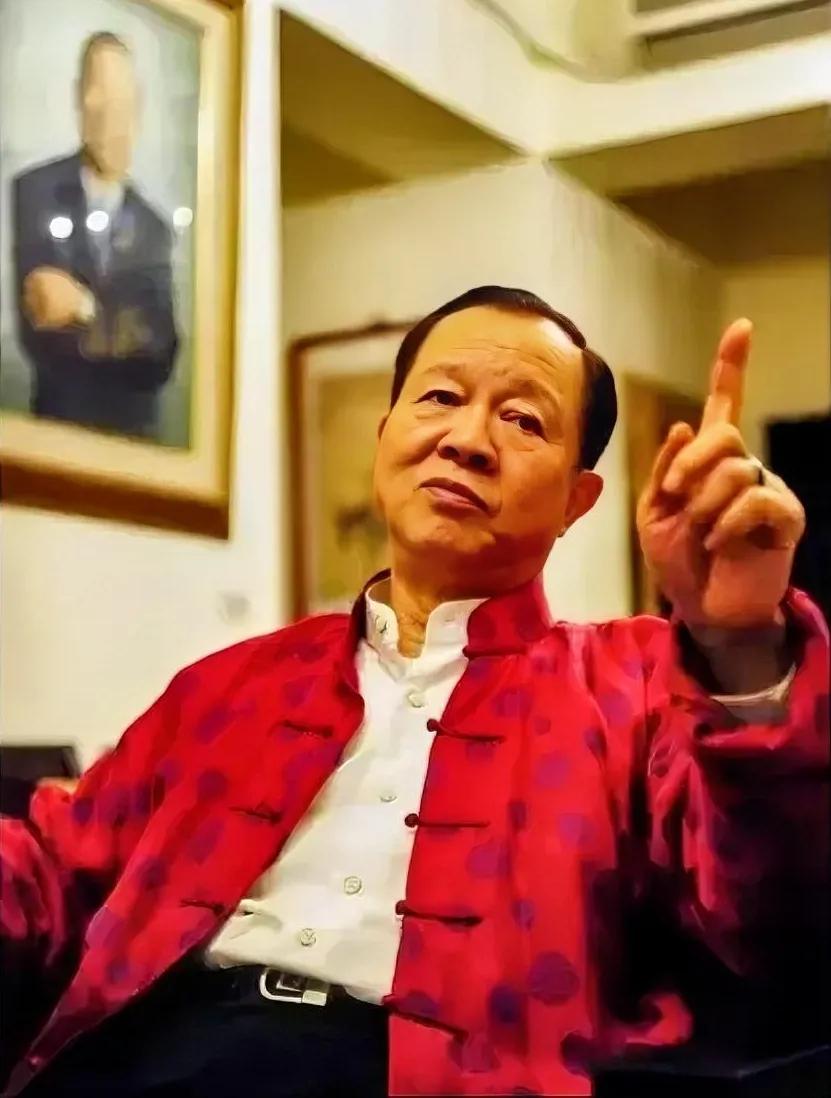 国学大师曾仕强说:
人在遇到困难的时候，
一定要熬住、挺住、撑住、受禄受挫，
这