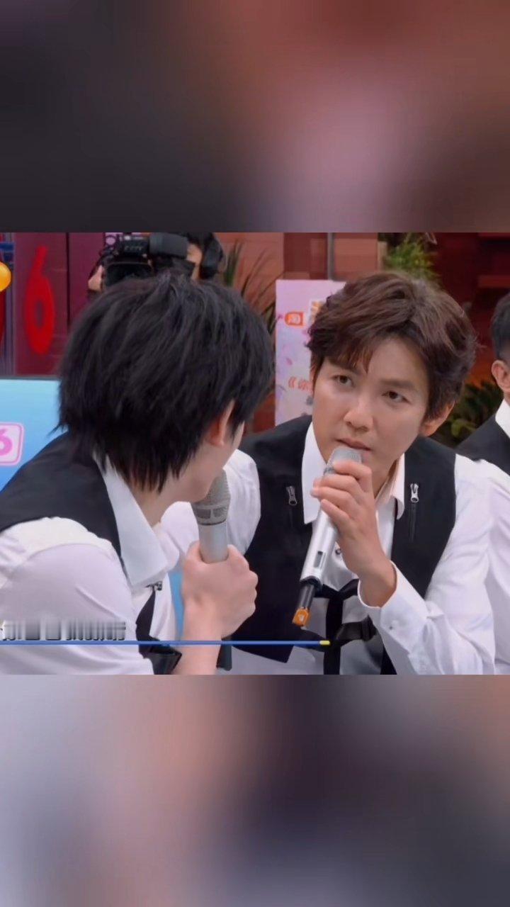 丁程鑫告诉钟汉良他一般说真话你好星期六 丁程鑫被钟汉良套话那段太精彩了。一般说真