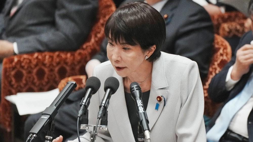 德国海德堡大学历史学者梅尔伯直言：日本首相向埋葬着广岛原子弹投弹手的美军公墓献花