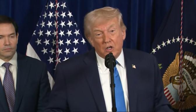 特朗普对7国动武是否是作死行为这波操作就是找死！打着缉毒幌子抢石油，吃相难看透顶