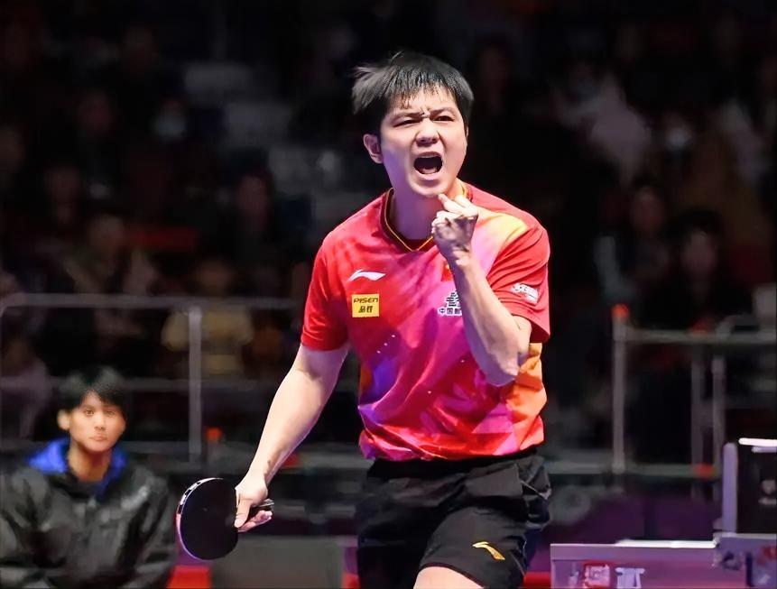 其实，上届世乒赛男团的金牌拿的并不轻松！甚至可以说，全靠樊振东空砍两分。

大家