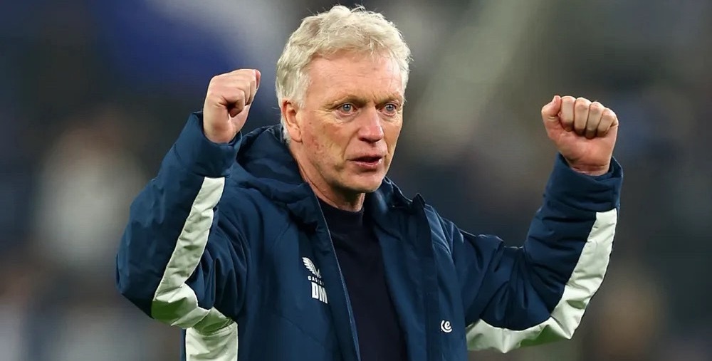 莫耶斯在本周末的英超联赛之前表示，他没有去关注利物浦的战绩，而是将注意力放在埃弗