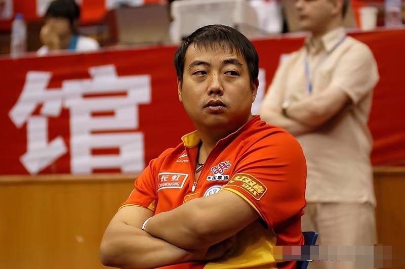 谁能想到，曾经随便派几个人就能包揽奖牌的国乒男队，现在连四强都得拼尽全力？
 