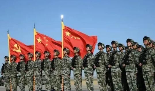 军队再强大，经济再富足，武器再尖端，没有伟大领袖的引领，终究难以凝聚成真正的国力